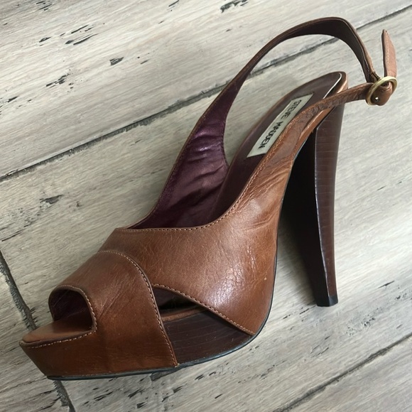Steve Madden X Revolve leather Cognac platform sling back heels 8 - Picture 5 of 12